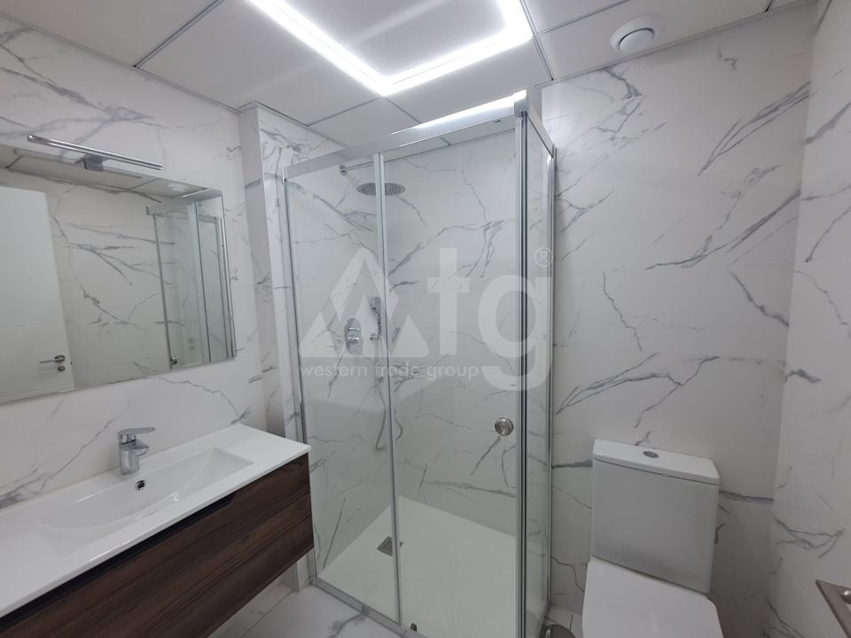 3 bedroom Apartment in Torrevieja - ET121003 - Photo - 12