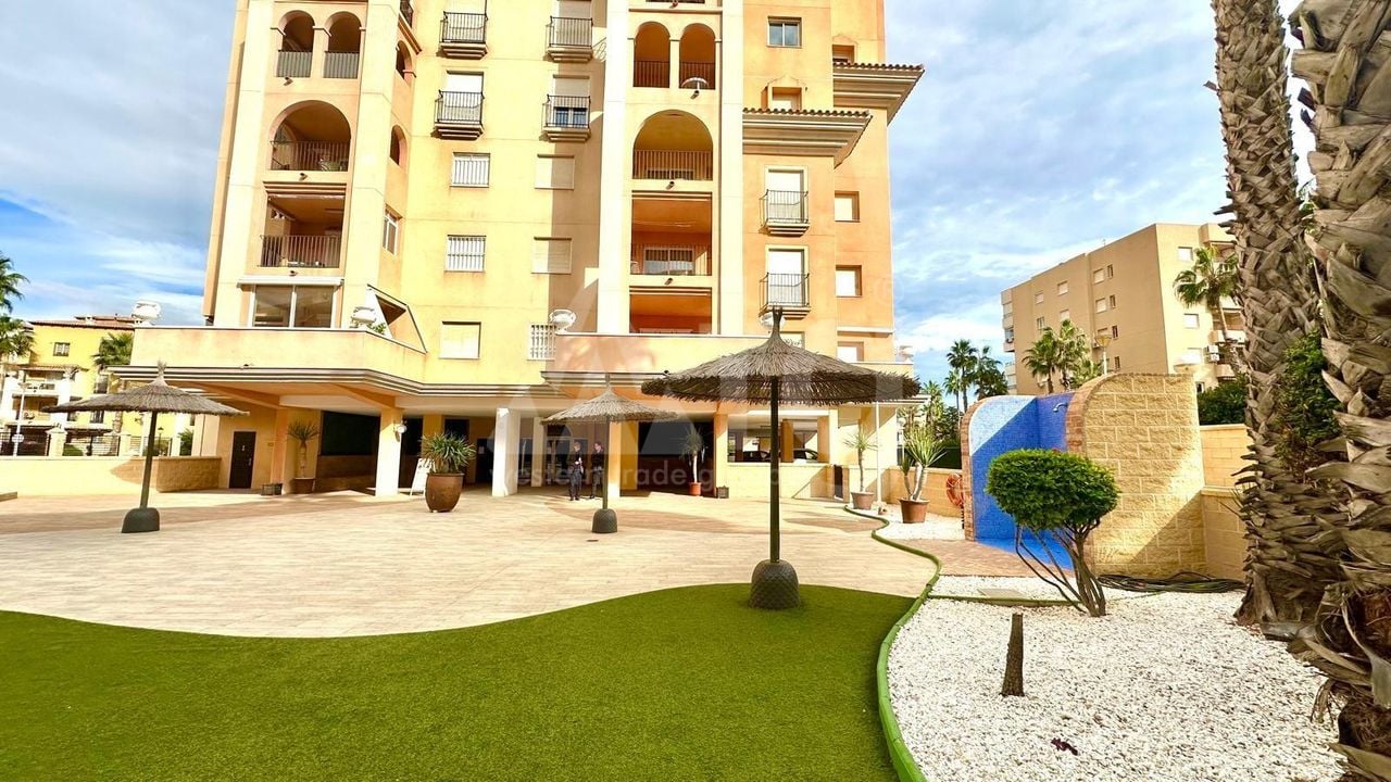 1 bedroom Apartment in Torrevieja - CT122053 - Photo - 4