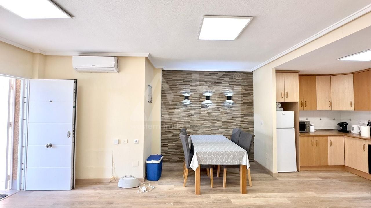 Bungalow de 2 chambres à Torrevieja - CT122889 - Photo - 11