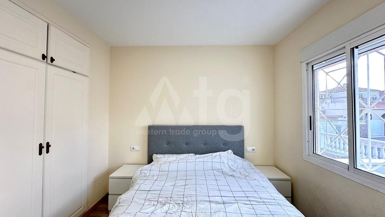 Bungalow de 2 chambres à Torrevieja - CT122889 - Photo - 16