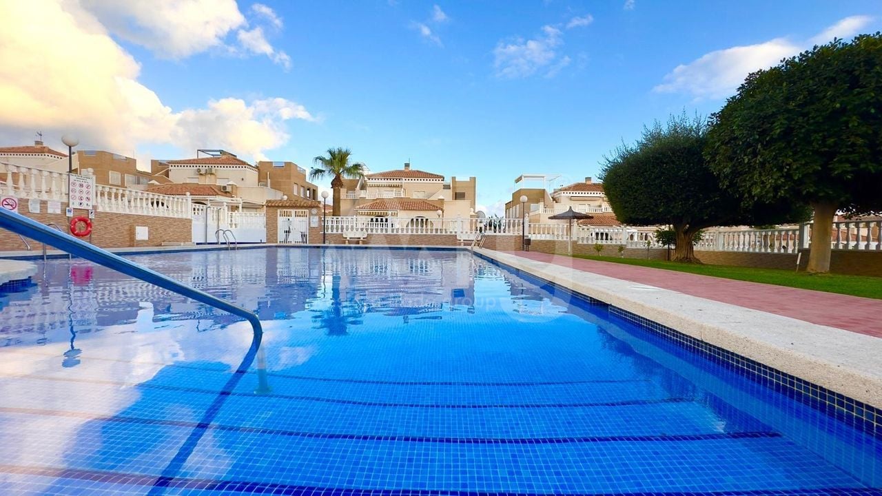 Bungalow de 2 chambres à Torrevieja - CT122889 - Photo - 33