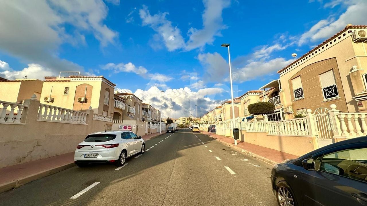 Bungalow de 2 chambres à Torrevieja - CT122889 - Photo - 39
