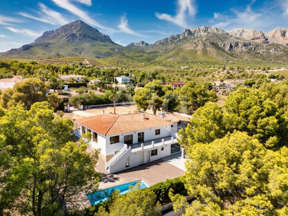 4 bedroom Villa in La Nucia - DJP123174 - Photo - 32