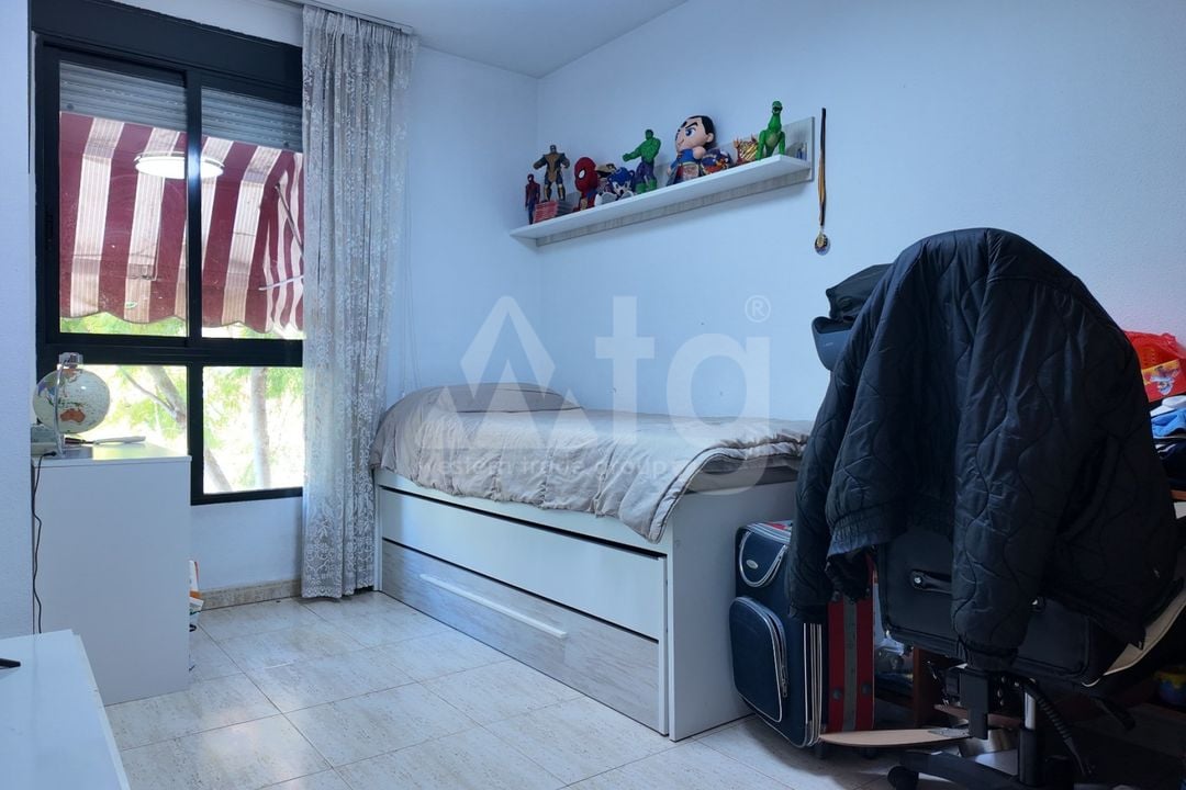 Appartement de 3 chambres à Alicante - CBE123984 - Photo - 12