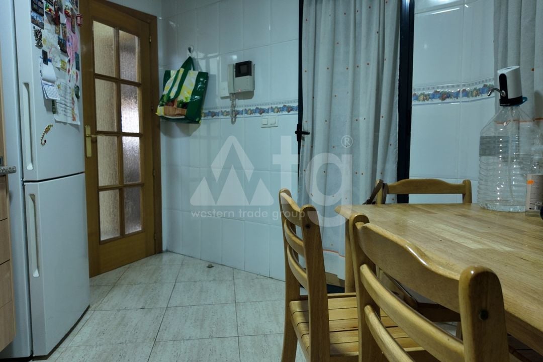Appartement de 3 chambres à Alicante - CBE123984 - Photo - 8