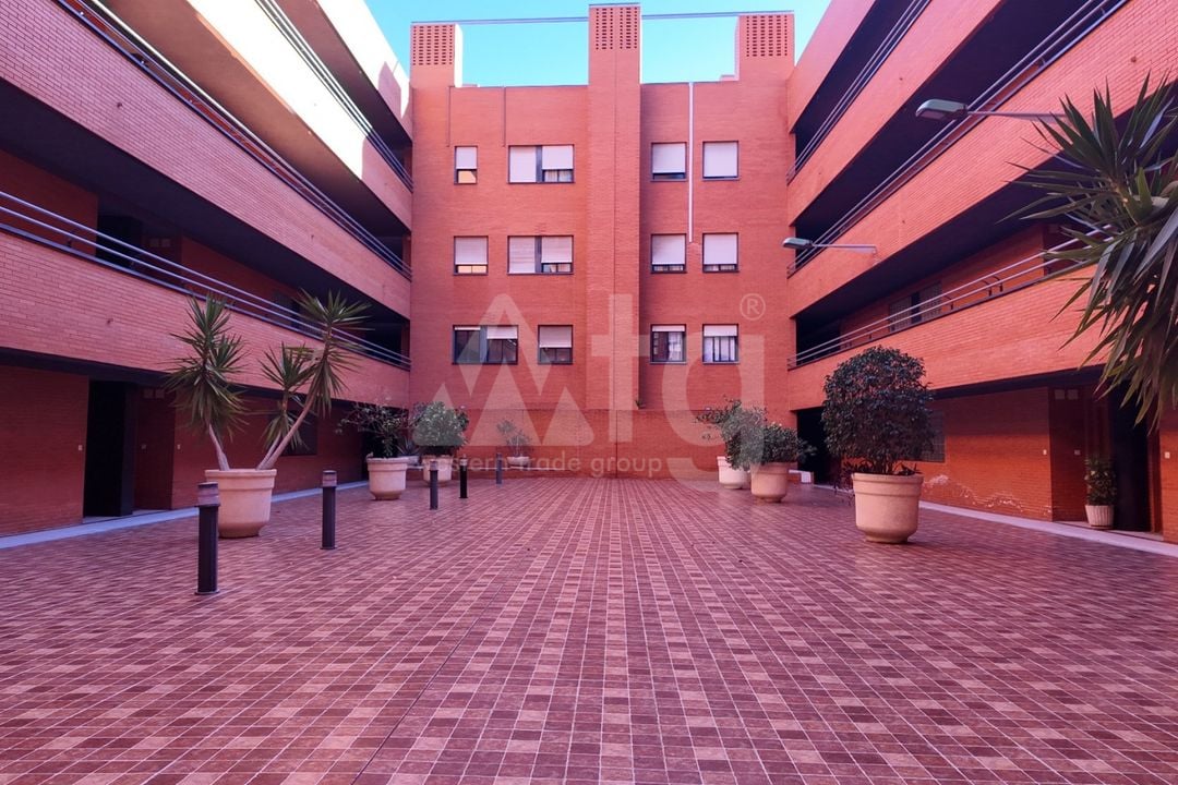 Appartement de 3 chambres à Alicante - CBE123984 - Photo - 1