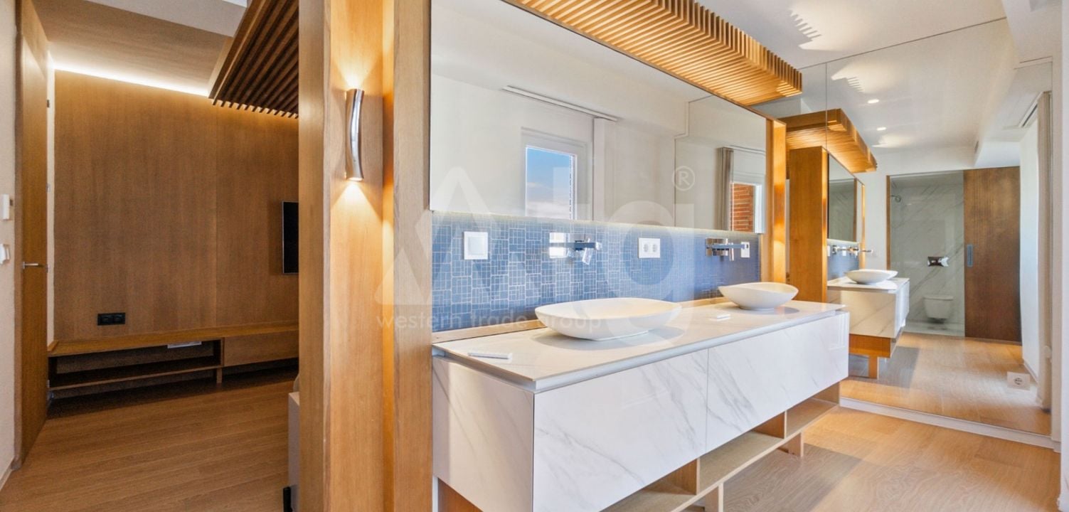 2 bedroom Penthouse in Torrevieja - MVR125615 - Photo - 17