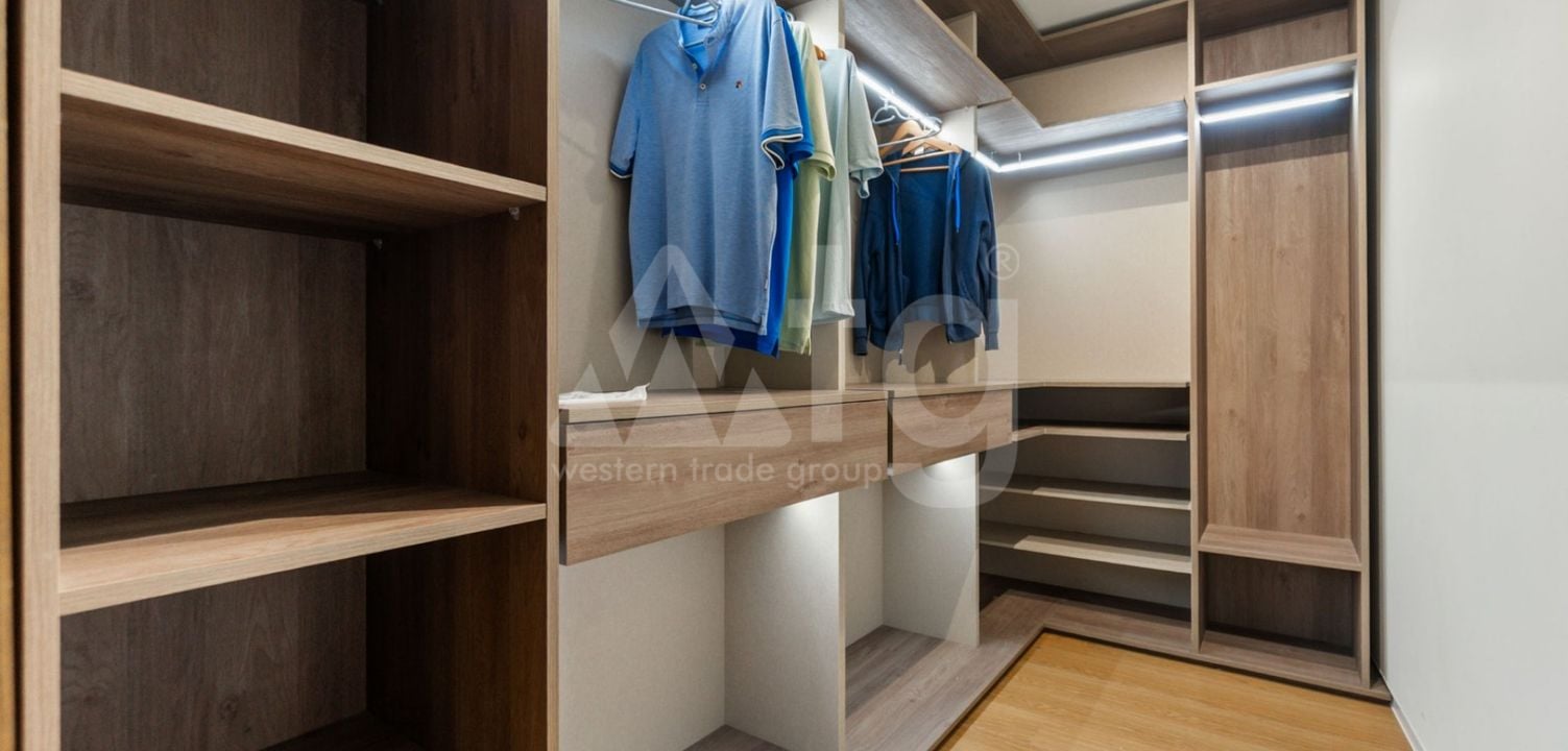 2 bedroom Penthouse in Torrevieja - MVR125615 - Photo - 16