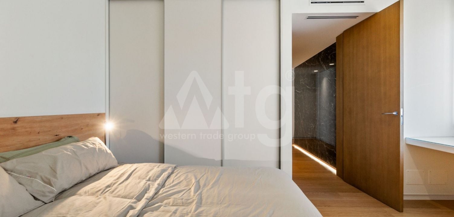 2 bedroom Penthouse in Torrevieja - MVR125615 - Photo - 14