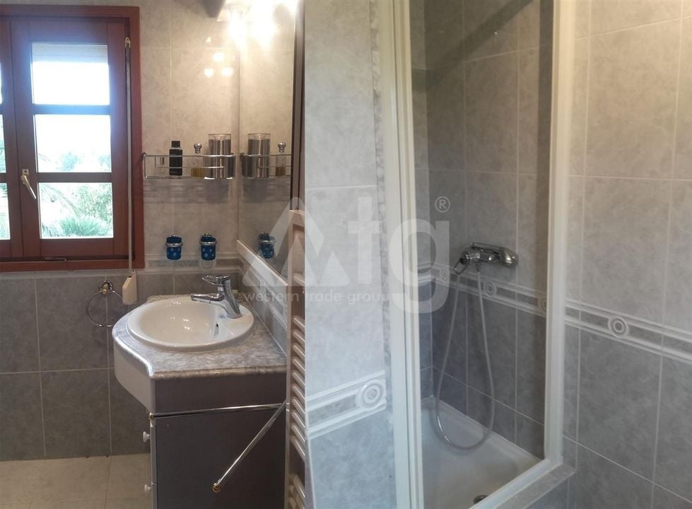 Villa de 4 chambres à Denia - RD125747 - Photo - 18