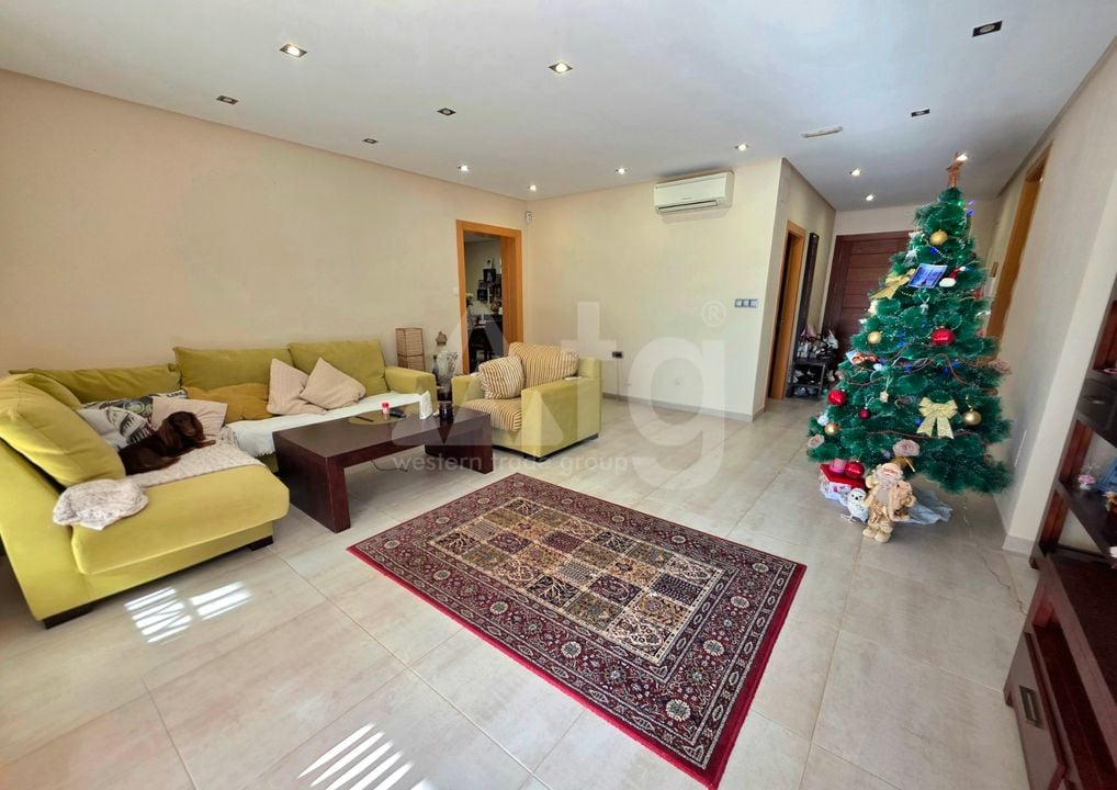 5 bedroom Villa in Torrevieja - NSP126040 - Photo - 3