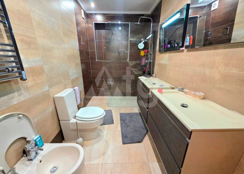 5 bedroom Villa in Torrevieja - NSP126040 - Photo - 18