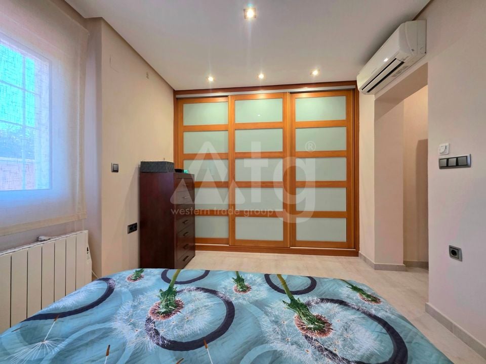 5 bedroom Villa in Torrevieja - NSP126040 - Photo - 12