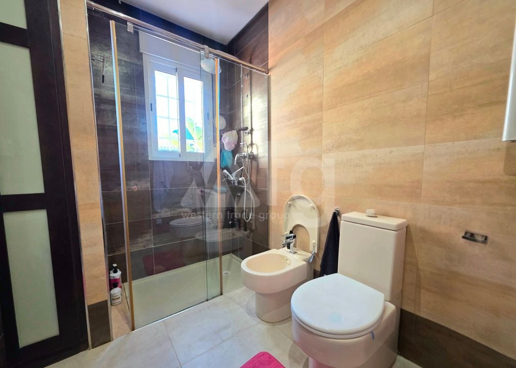 5 bedroom Villa in Torrevieja - NSP126040 - Photo - 20