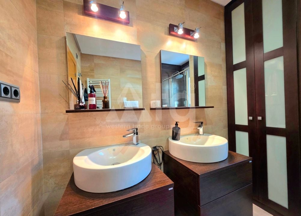 5 bedroom Villa in Torrevieja - NSP126040 - Photo - 19