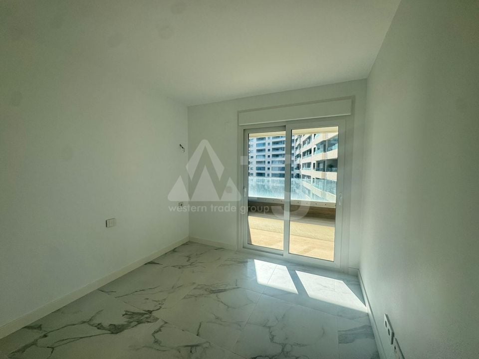 3 bedroom Apartment in Punta Prima - LR126281 - Photo - 5
