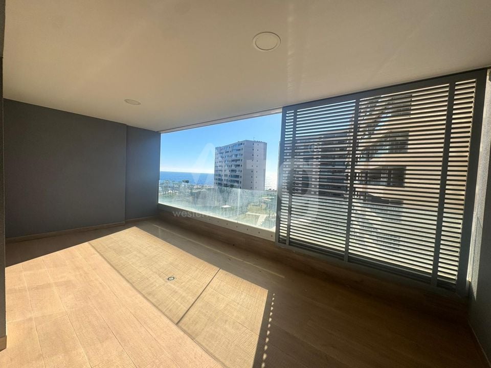 3 bedroom Apartment in Punta Prima - LR126281 - Photo - 12