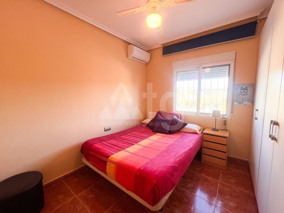 6 bedroom Villa in Alicante - SV126686 - Photo - 21