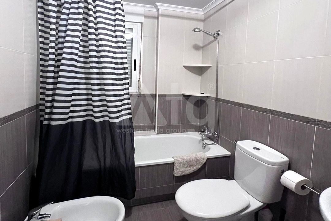 2 bedroom Apartment in Torrevieja - SV126688 - Photo - 11