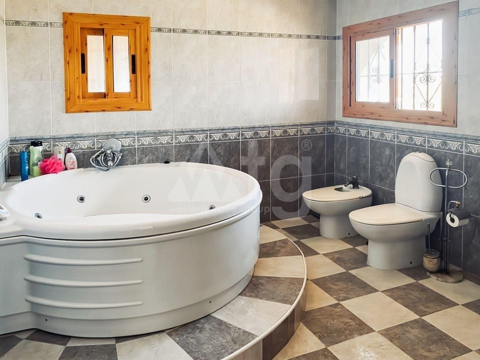 Villa de 7 chambres à Torrevieja - TT126735 - Photo - 16