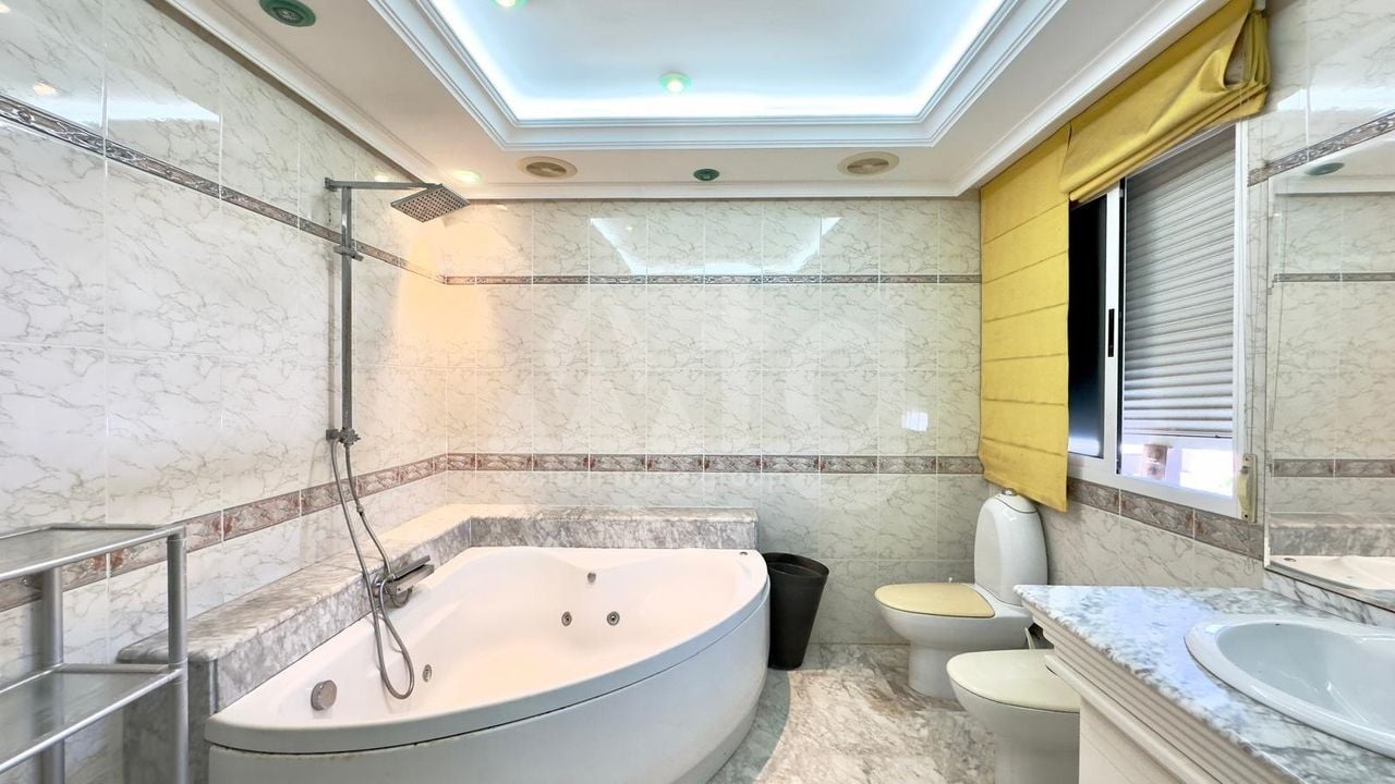 Penthouse de 2 chambres à Torrevieja - CT127017 - Photo - 12