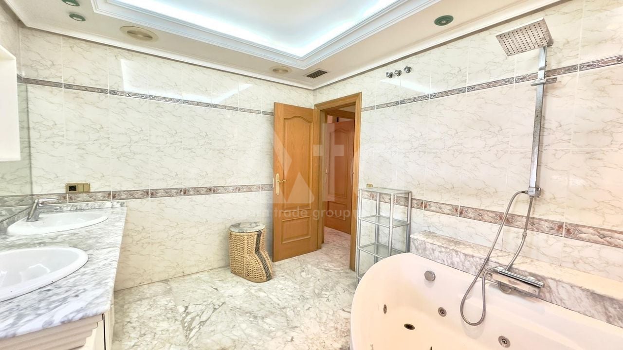 Penthouse de 2 chambres à Torrevieja - CT127017 - Photo - 13