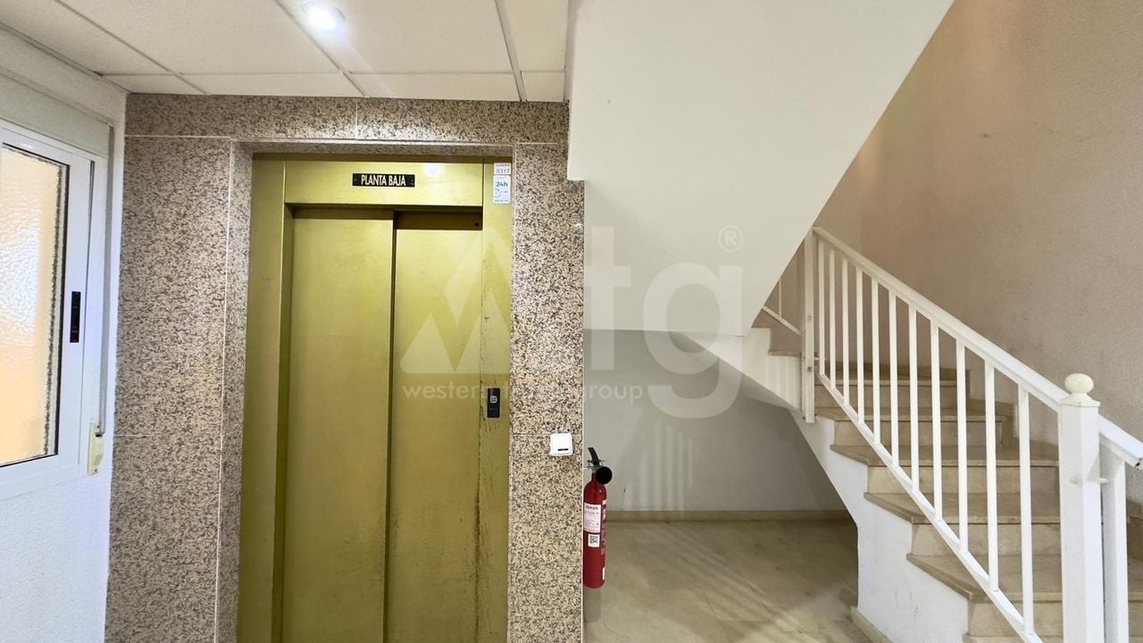 Penthouse de 2 chambres à Torrevieja - CT127017 - Photo - 34