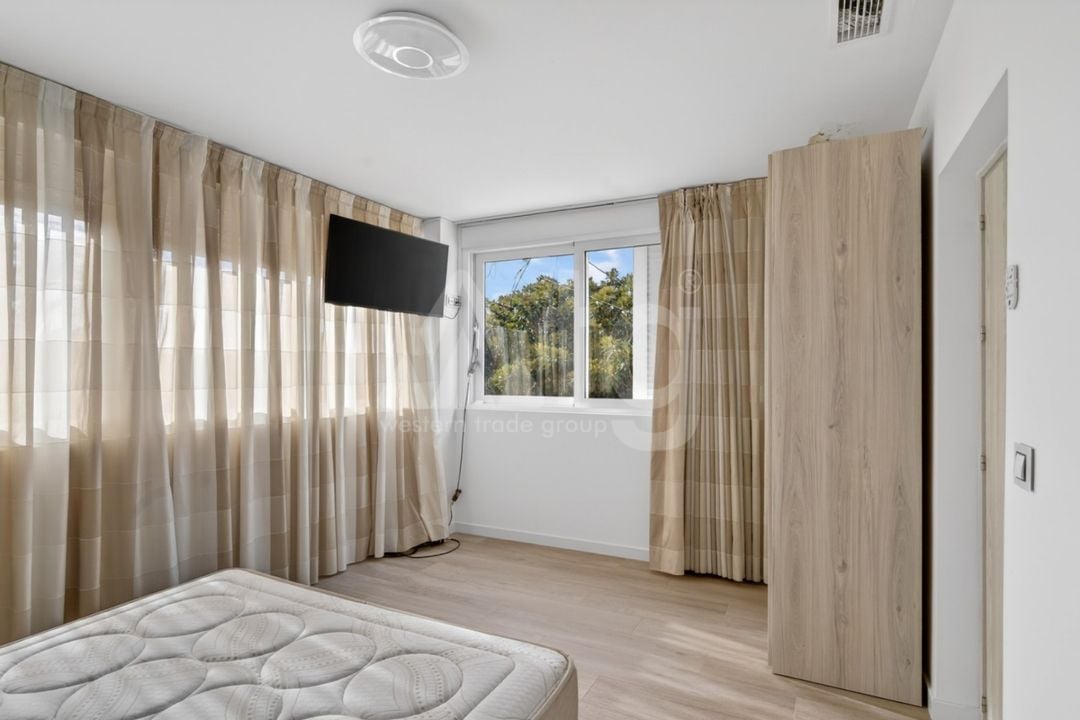 5 bedroom Villa in Alicante - CBE128926 - Photo - 17