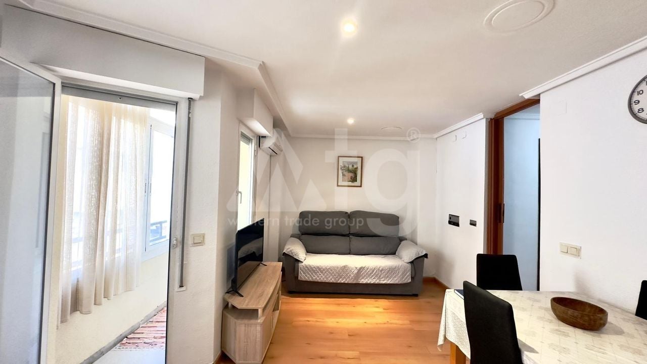 Appartement de 2 chambres à Torrevieja - AG151639 - Photo - 3