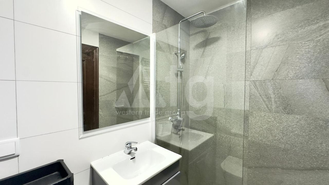 Appartement de 2 chambres à Torrevieja - AG151639 - Photo - 12