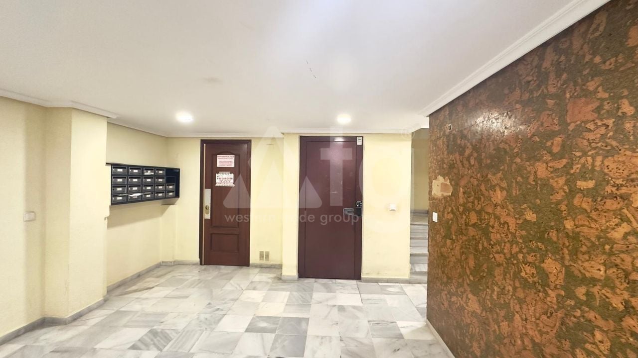 Appartement de 2 chambres à Torrevieja - AG151639 - Photo - 24