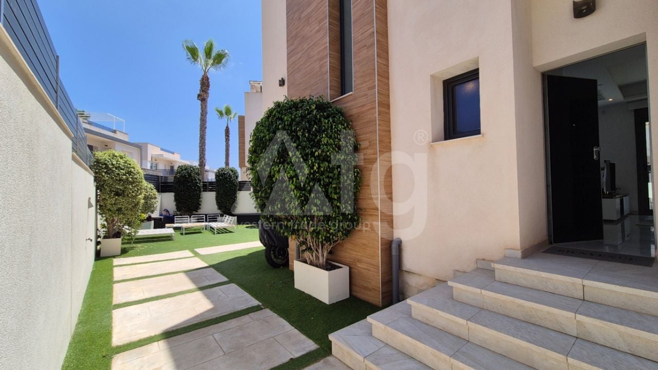 4 bedroom Villa in Torrevieja - RCJ147364 - Photo - 30