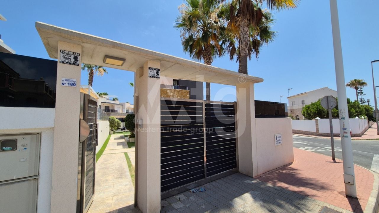 4 bedroom Villa in Torrevieja - RCJ147364 - Photo - 35