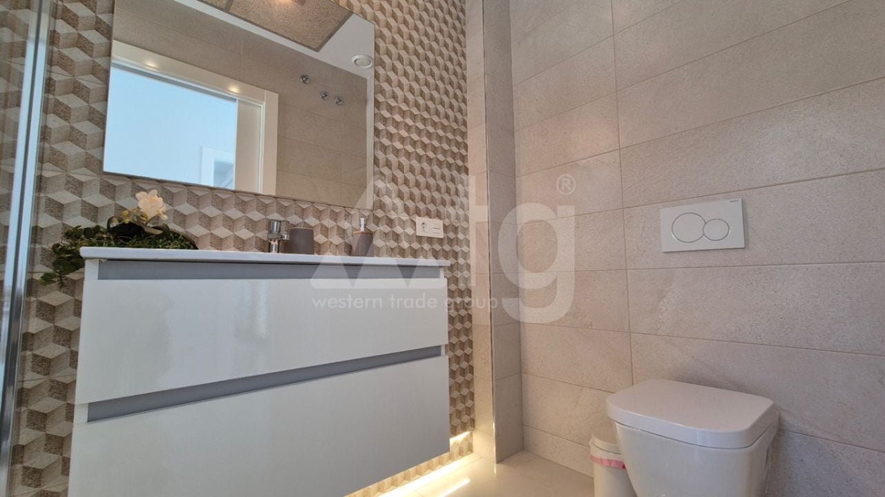 4 bedroom Villa in Torrevieja - RCJ147364 - Photo - 21