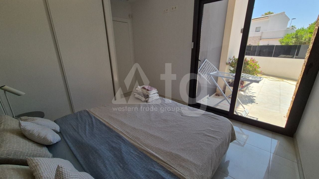 4 bedroom Villa in Torrevieja - RCJ147364 - Photo - 10