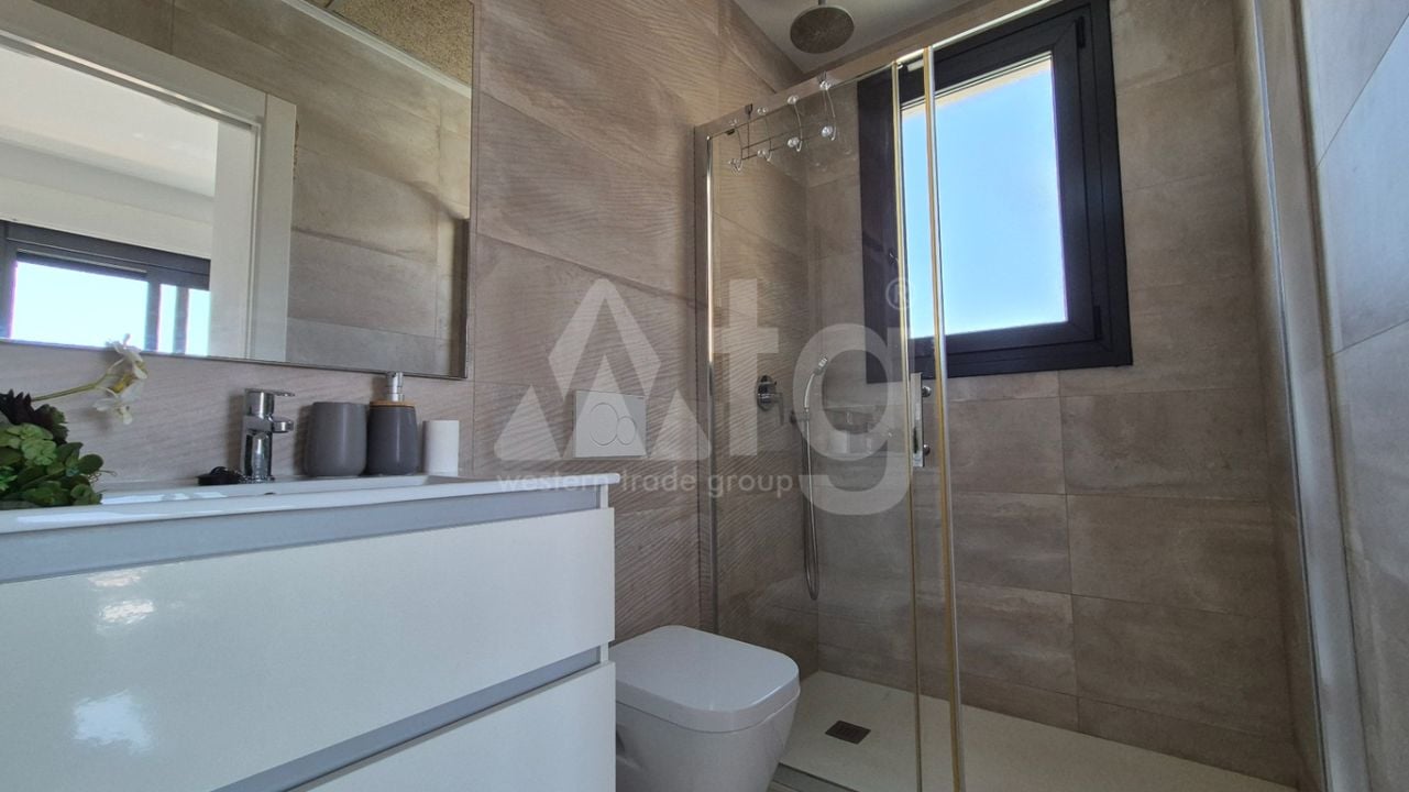 4 bedroom Villa in Torrevieja - RCJ147364 - Photo - 20