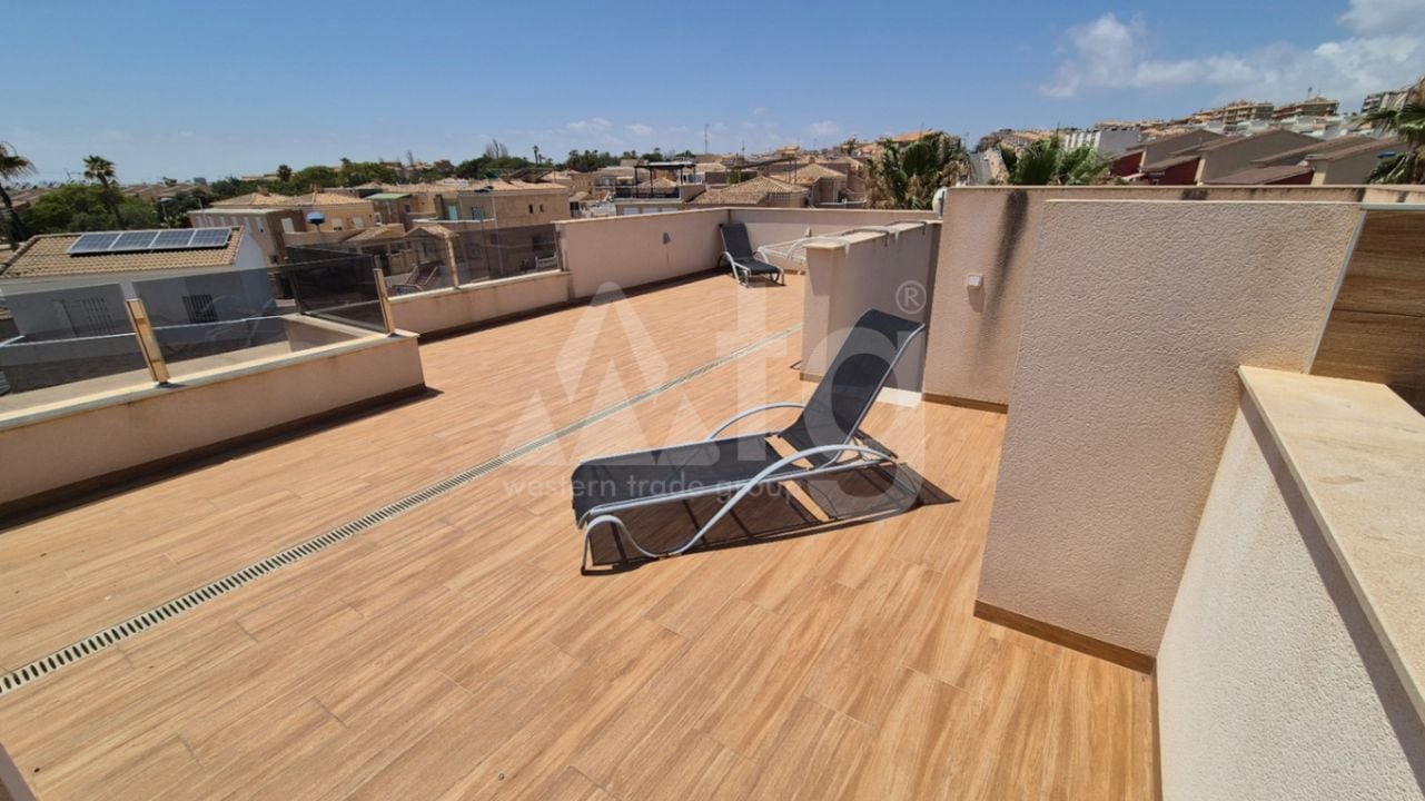 4 bedroom Villa in Torrevieja - RCJ147364 - Photo - 25