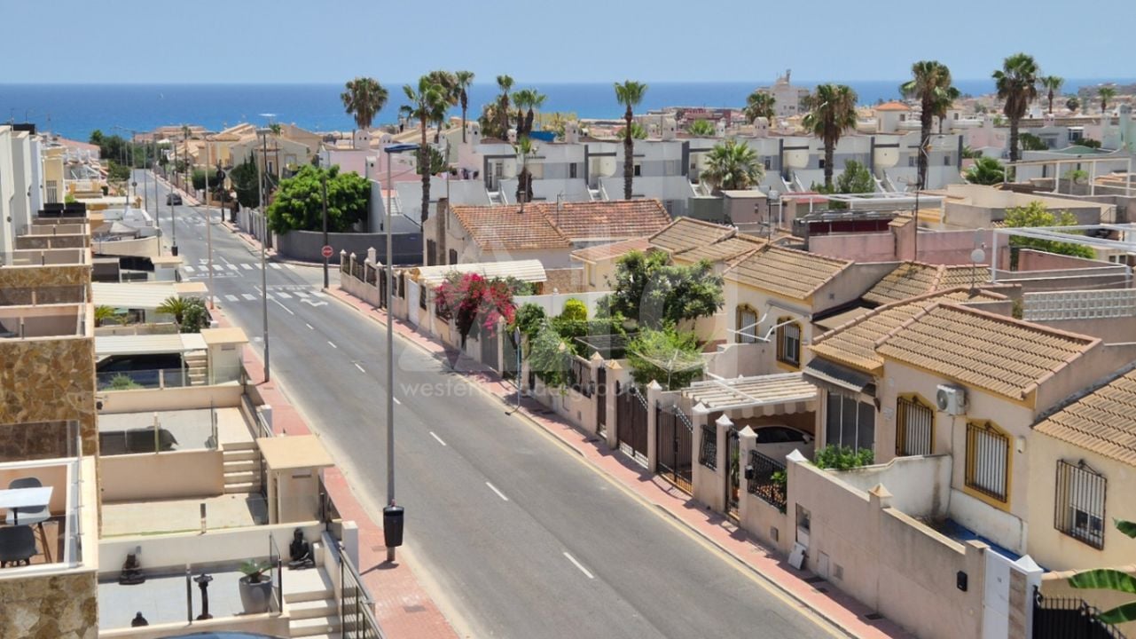 4 bedroom Villa in Torrevieja - RCJ147364 - Photo - 37