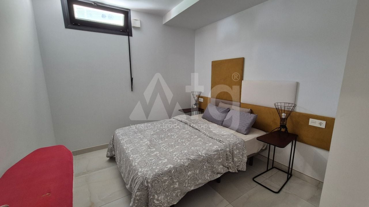 4 bedroom Villa in Torrevieja - RCJ147364 - Photo - 15
