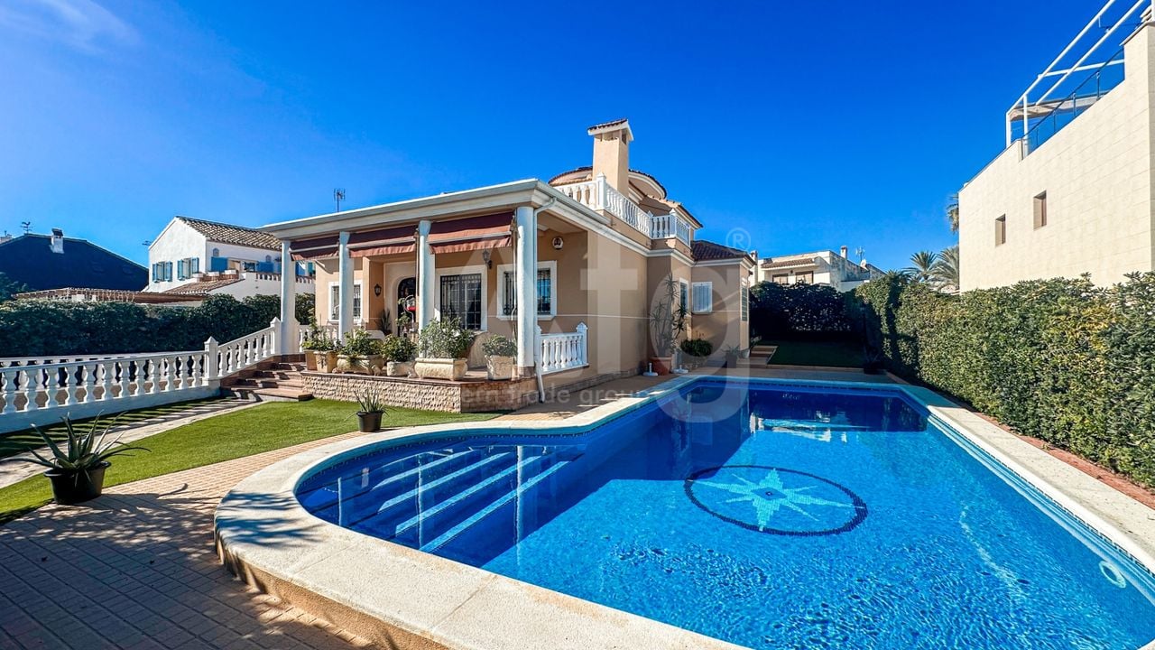 Villa de 6 chambres à La Mata - RCJ150201 - Photo - 1