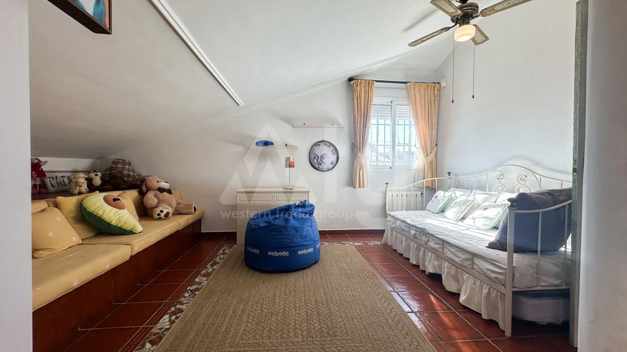 Villa de 6 chambres à La Mata - RCJ150201 - Photo - 28