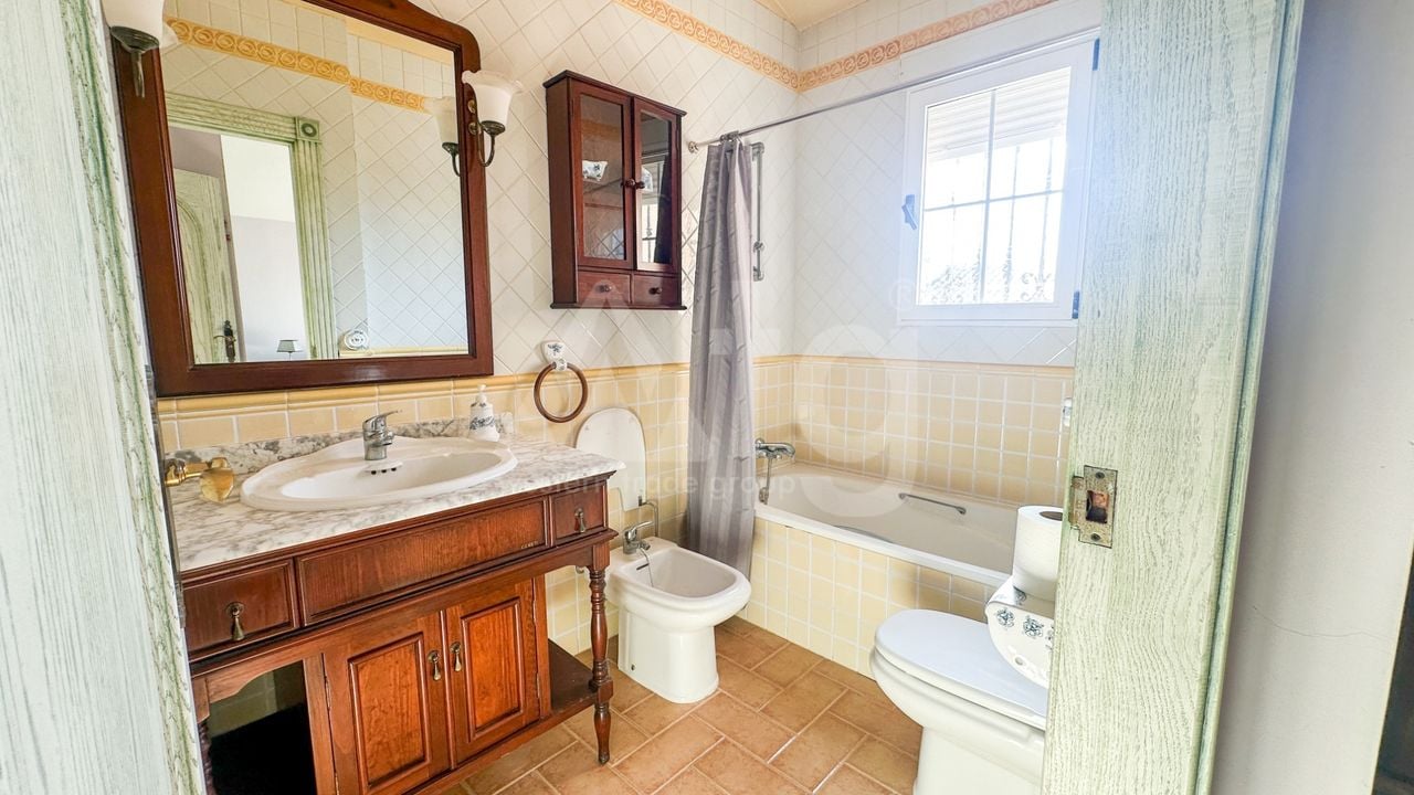 Villa de 6 chambres à La Mata - RCJ150201 - Photo - 35