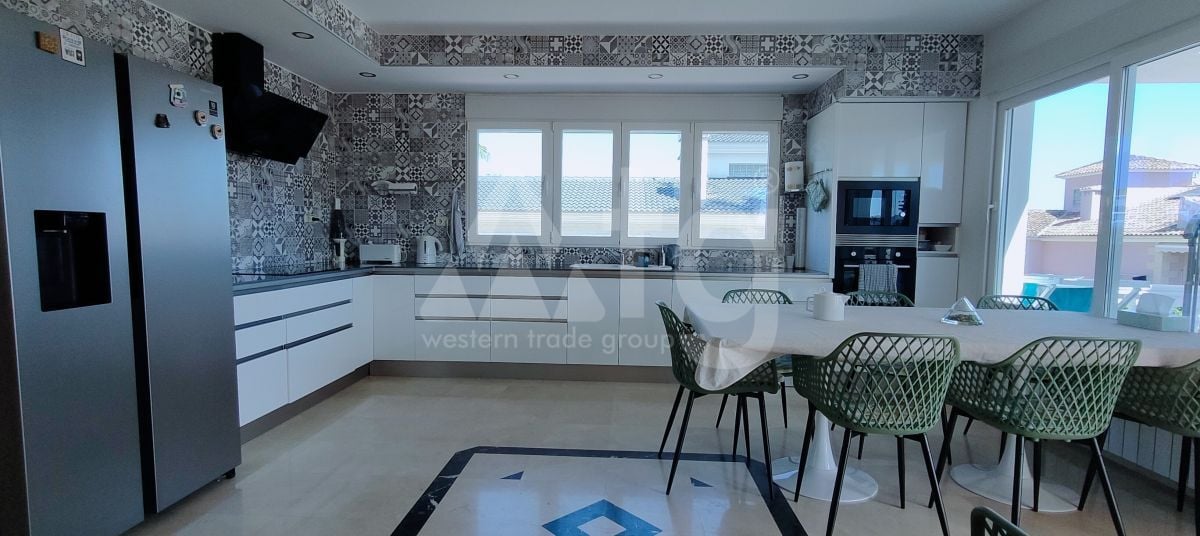 9 bedroom Villa in Albir - PSE130813 - Photo - 9