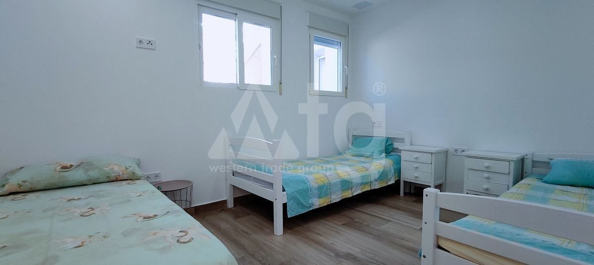 9 bedroom Villa in Albir - PSE130813 - Photo - 17