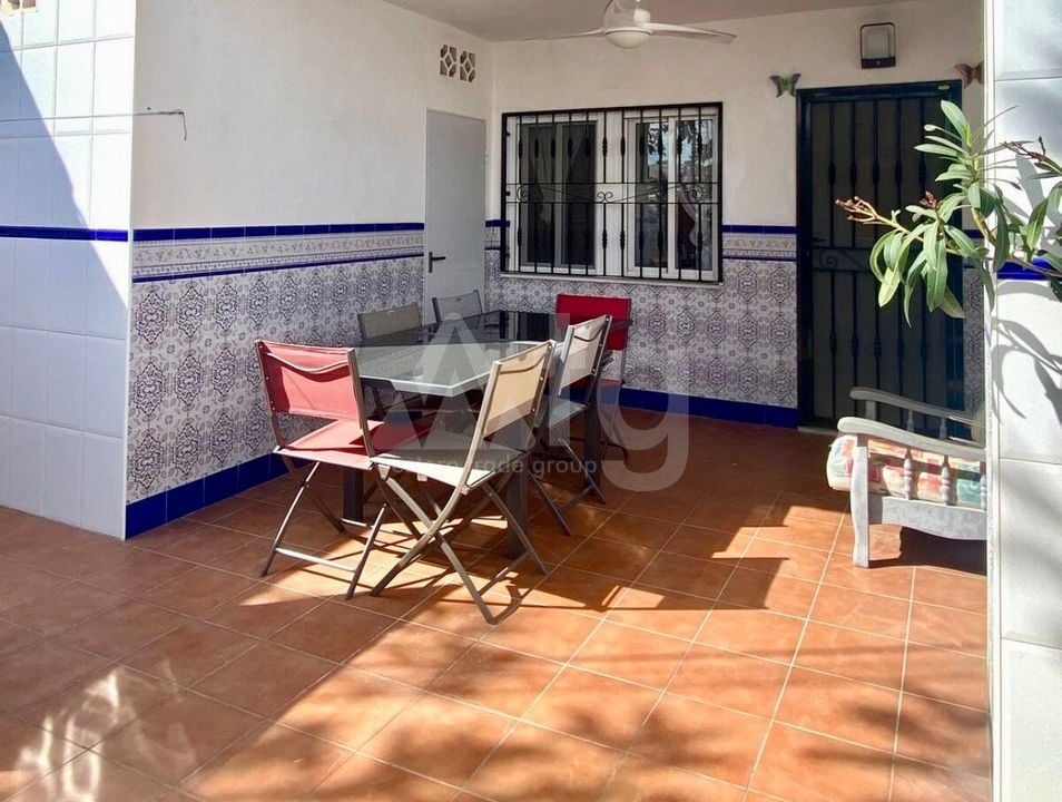 2 bedroom Townhouse in Torrevieja - CSH130973 - Photo - 2