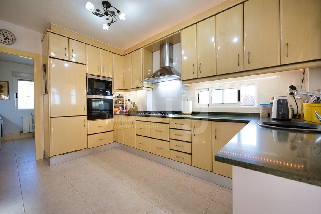 4 bedroom Villa in Ciudad Quesada - IHS131385 - Photo - 12