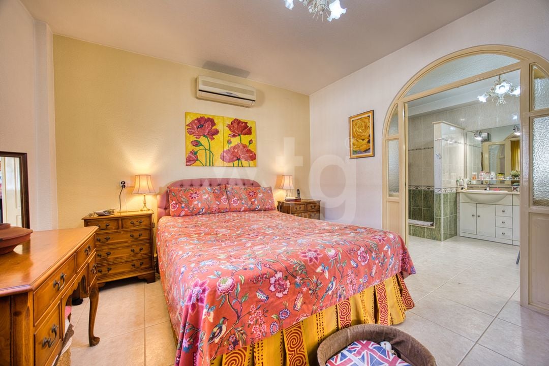 4 bedroom Villa in Ciudad Quesada - IHS131385 - Photo - 15