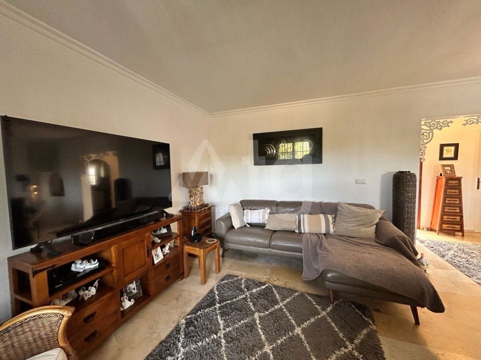 3 bedroom Villa in Villamartin - PSE131390 - Photo - 2