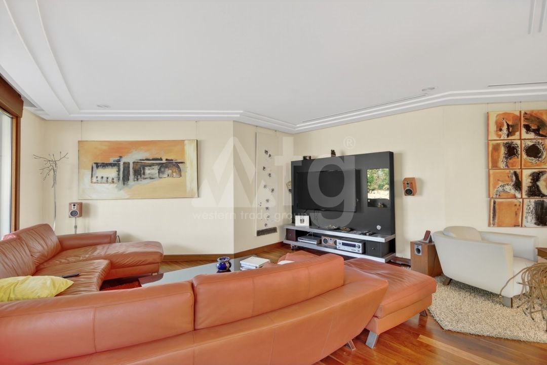 Villa de 5 habitaciones en Elche - CBE131407 - Foto - 2