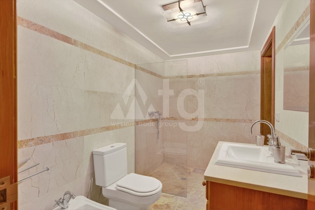 Villa de 5 habitaciones en Elche - CBE131407 - Foto - 27